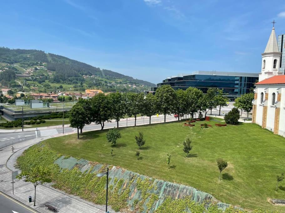 Apto Huca-prados Con Parking Apartamento